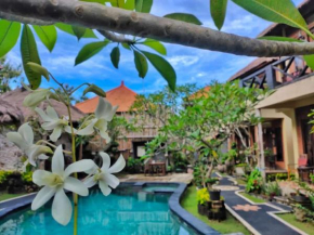 Отель Satria Bungalow  Kuta